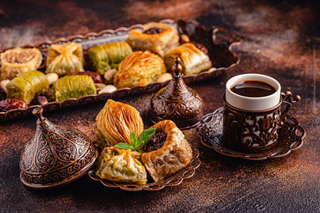  Tea Pot with Baklava 